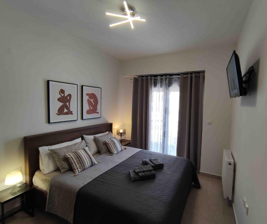 Grey Swan - Modern & Stylish Apartment With Private Parking Волос Экстерьер фото
